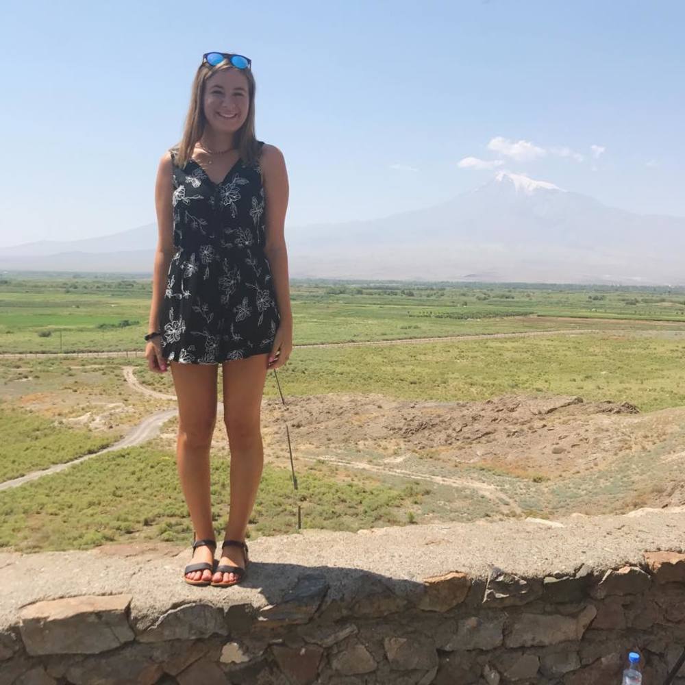 Meet your Posher, Jennifer